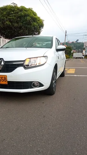 Renault Logan 1.6 Privilege / Intens