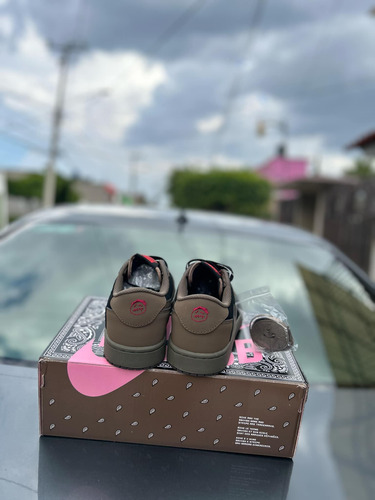 Jordan 1 Low Traviissss ( Envio Gratis ) (Usado)