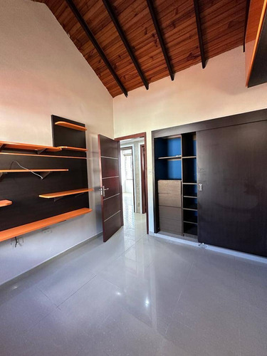 Imagen 9 de 14 de Townhouse En Alquiler