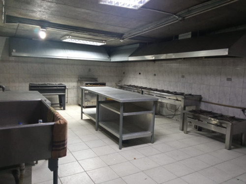 Imagen 3 de 11 de Cocina Industrial En Lechería, Sector Las Garzas, Muy Cerca De La Av. Intercomunal