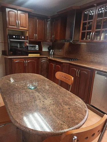Imagen 5 de 14 de Venta De Casa - Urb. Los Nuevos Teques - Los Teques
