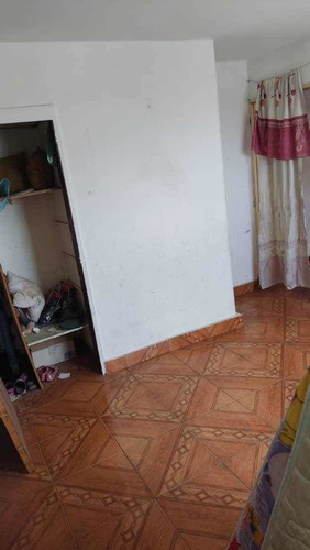 Imagen 4 de 18 de Apartamento Céntrico En Turmero 04128900222