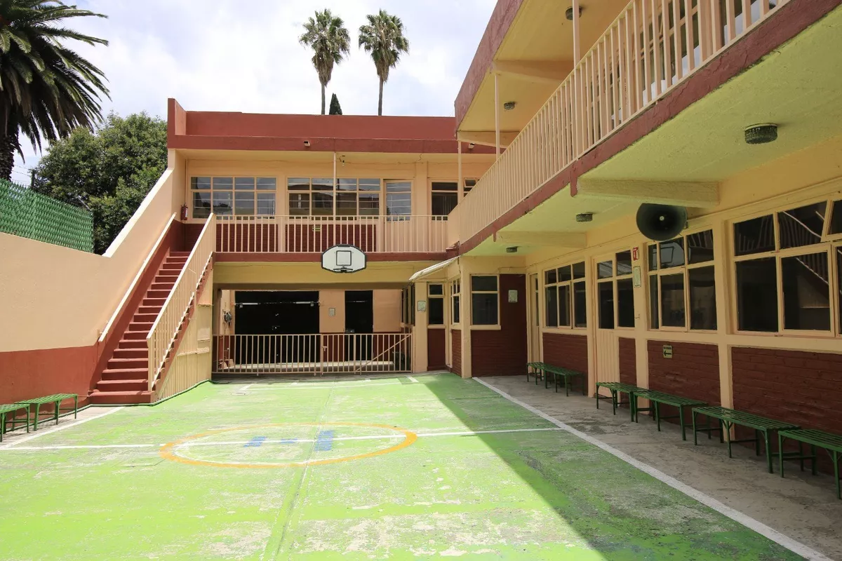Escuela En Renta En Jardines De Santa Mónica