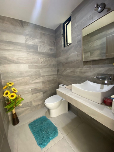 Casa Moderna En Venta Con Jardín En Valle De San Javier, Pachuca, Hidalgo