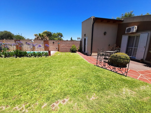 Casa En Venta En Pueblo Ester Naturaleza Y Confort