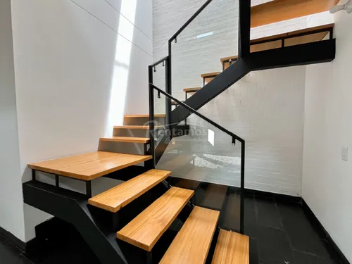 Casa En Venta En Tres Esquinas. Cod V776083