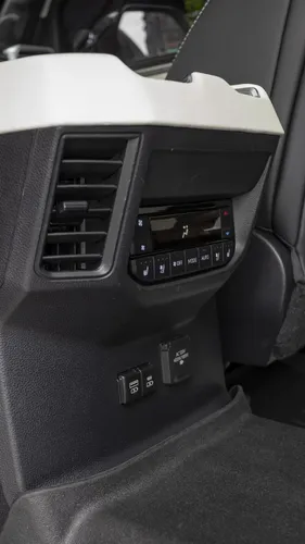 Toyota Sequoia Capstone 3.4 B2+ 2024