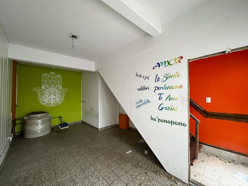 Imagen 21 de 30 de Casa En Pa Con Terraza Y Quincho Exclusivo Más Cochera En El Centro