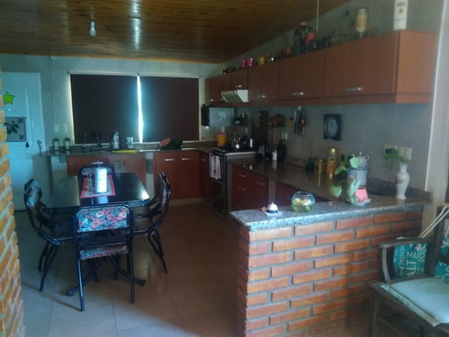 Imagen 5 de 14 de Finca 10 Has. G Alvear Mendoza. 100% En Producción. Excelente Casa Amplia. Podría Considerar Alguna Permuta Que No Sea Inmueble. Precio Conversable.