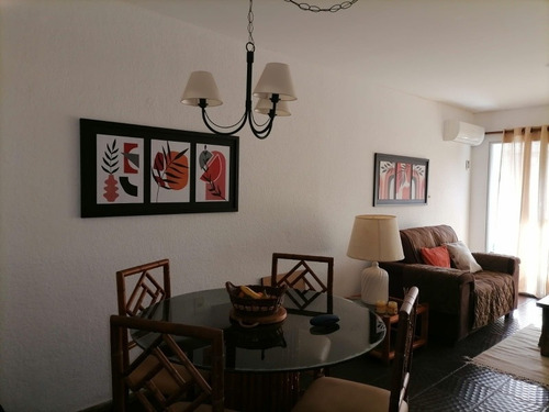 Imagen 13 de 14 de Apartamento En Punta Del Este Frente Al Mar. Pda 15. Mansa
