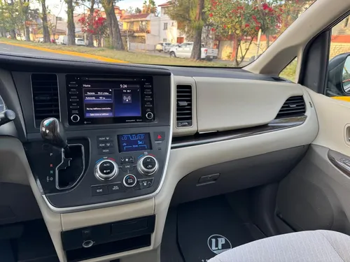 Toyota Sienna 3.5 Xle At