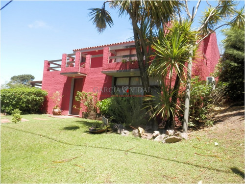 Alquiler Temporario De Casa 3 Dormitorios En Rincón Del Indio, Punta Del Este. - Ref: 2393