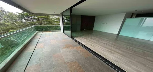 Apartamento En Arriendo Ubicado En El Poblado Sector Los Balsos (26986).