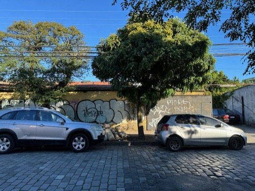 Terreno. Prieto Entre Rengo Y Caupolican. Centro Concepción