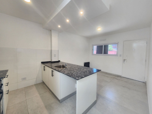 Venta Ph Casa 3 Ambientes Caseros Terraza