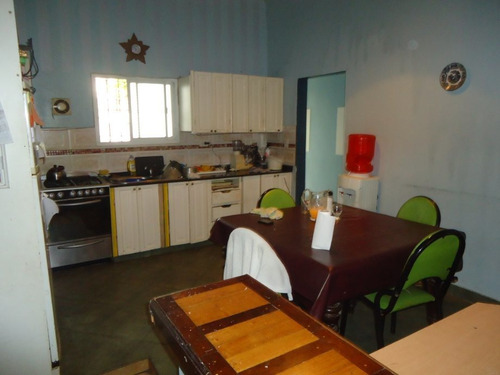 Imagen 4 de 13 de Chalet En Venta En Ituzaingo Norte