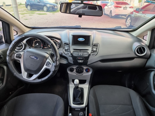 Imagen 12 de 14 de Ford Fiesta 2017 1.6 Se Sedan Mt