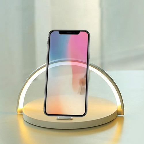 Imagen 2 de 4 de Cargador Inalámbrico Q1 Lampara Led Rgb Para iPhone Samsung