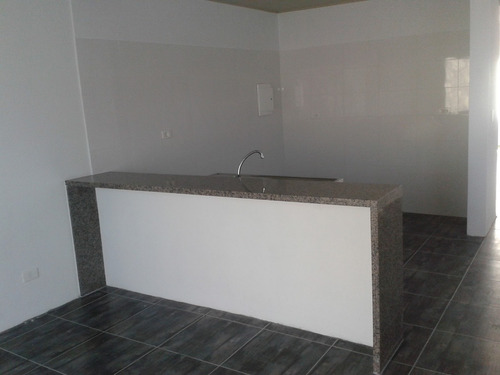 Imagen 3 de 9 de Casa En Venta De 2 Dormitorios C/ Cochera En Maldonado