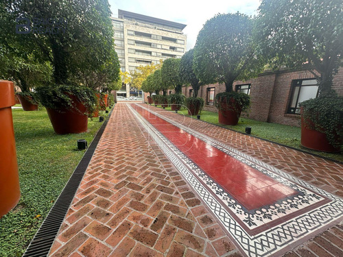 Departamento 2 Ambientes Con Cochera En Venta En Puerto Madero