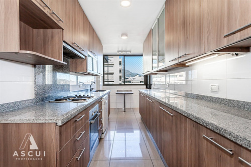 Departamento En Venta De 3 Dorm. En Lo Barnechea