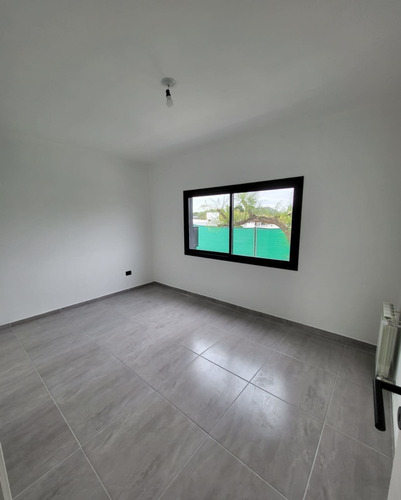 Imagen 14 de 21 de Duplex En Venta De 3 Dormitorios, Galeria Cubierta Con Asador, Cochera Doble