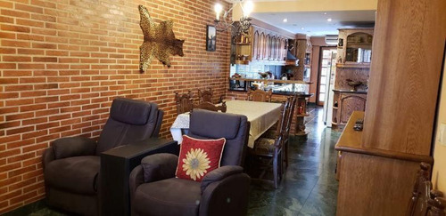 Casa En Venta En Mataderos