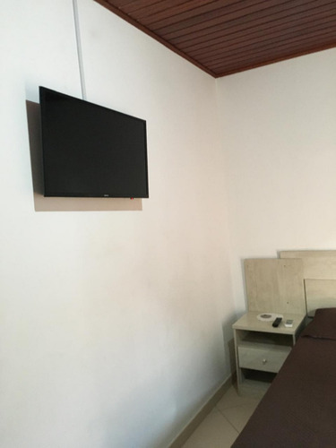 Aluguel Temporada Praia Ingleses-florianópolis-duplex 2 Dorm- 2smart Tv Com Filmes De 5 Telecines E Amazon Video-split-wifi