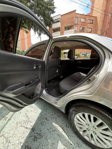 Suzuki Swift Dzire Sedan 2023 Segundo Dueño Mecánico