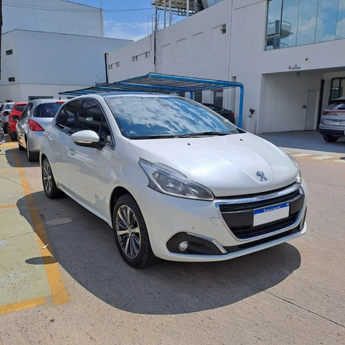 Imagen 3 de 12 de Peugeot 208 Feline 1.6 Con Gnc 2017