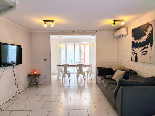 Linda Casa Los Suspiros, San Bernardo