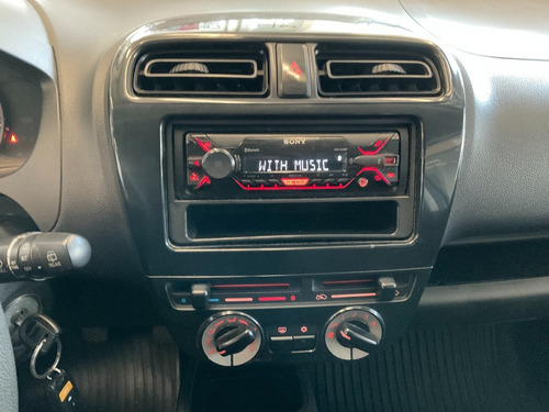 Imagen 10 de 15 de Mitsubishi Mirage Lx 2016