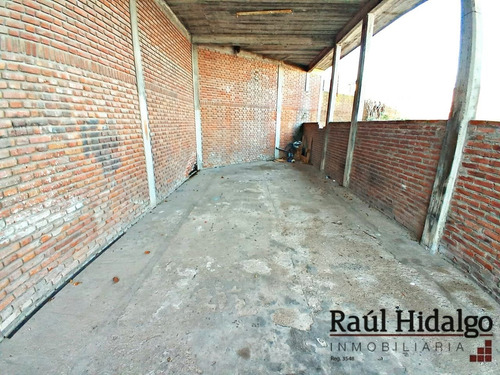 Imagen 16 de 17 de Casa De 3 Ambiente Con Gran Parque Apto Comercio En Alquiler Por 36 Meses