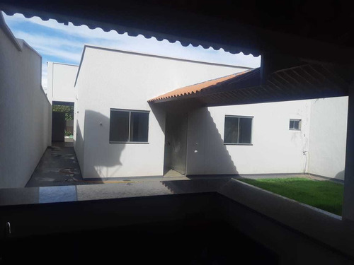 Imagem 9 de 11 de Casa Em Senador Canedo Próximo Ao Shopping 3/4 3 Banheiros