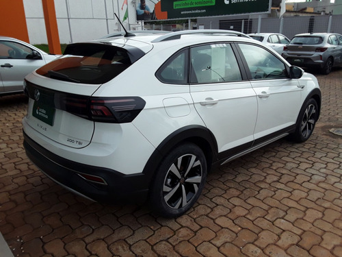 Volkswagen Nivus 1.0 200 TSI TOTAL FLEX HIGHLINE AUTOMÁTICO