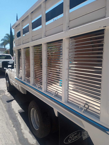Imagen 3 de 7 de Ford F-350 350