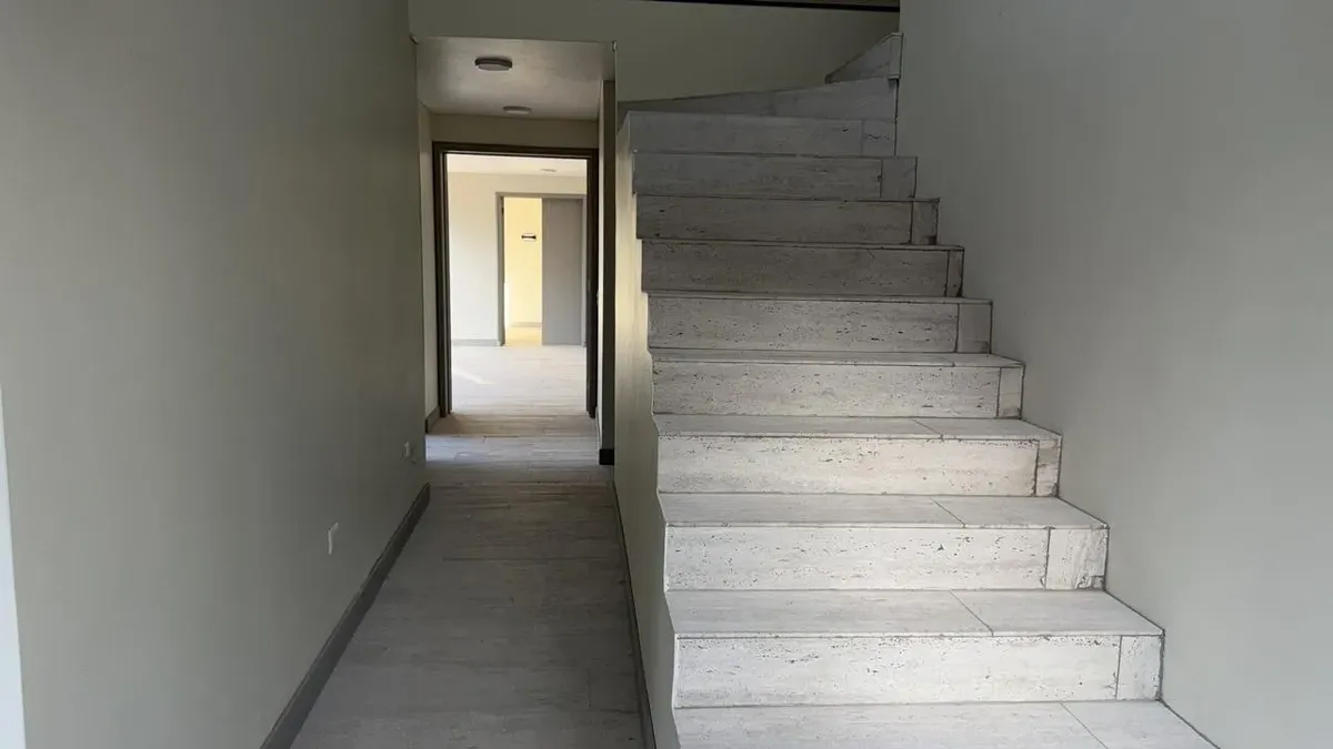 Imagen 5 de 30 de Casa Familiar 5d Lo Barnechea 4200 M2 Piscina
