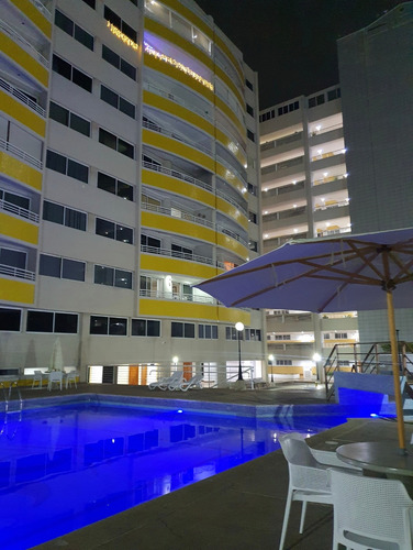 Apartamento En Venta Cr Fontana Suites Lechería