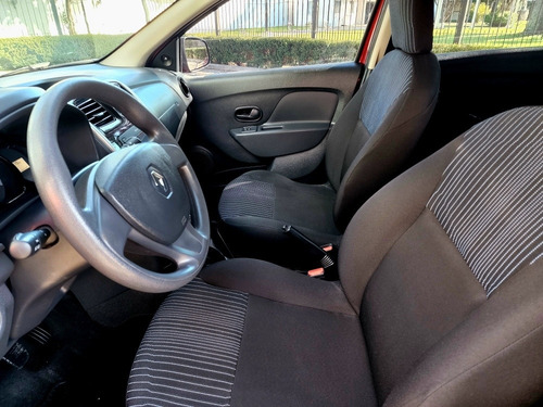 Imagen 6 de 14 de Renault Sandero Expression Pack 1.6 2018 70.000km Fcio T/usa