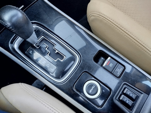 Mitsubishi Outlander 2.2 MIVEC DI-D DIESEL HPE-S AWD AUTOMÁTICO