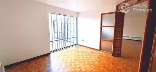 Departamento En Venta De 4 Dorm. En Concepción