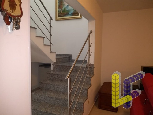 Sobrado. Bairro Santa Paula - 16080