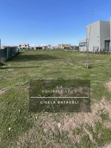 Venta De Lote En Pilar Del Este / Santa Lucia, Pilar