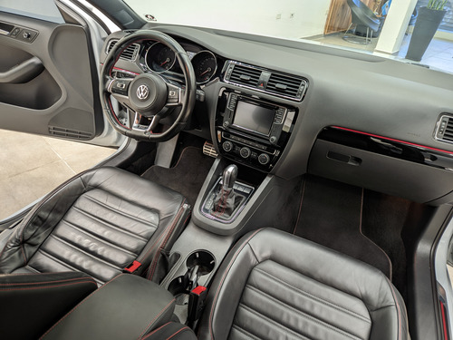 Volkswagen Vento 2.0 Tsi Gli 211cv App Connect + Nav