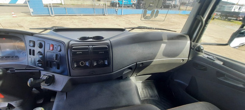 Mb Atego 2426 6x2, Ano 2017/18 Com Baú De 9 Mts De Comp.