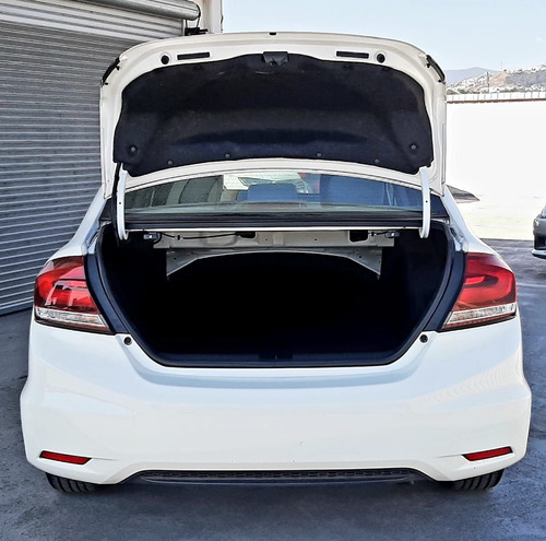 Imagen 8 de 15 de Honda Civic 2015 1.8 Ex Sedan At