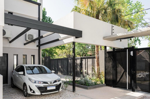 Casa En Fisherton 2 Dormitorios + Comodin! Con Jardin