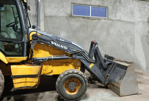 Retroexcavadora Volvo Bl60