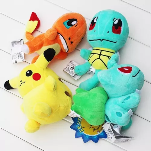 Pokémon Ditto Pelúcia 15cm Pikachu Bulbasaur Charmanter - Manú Presentes -  Pelúcia - Magazine Luiza