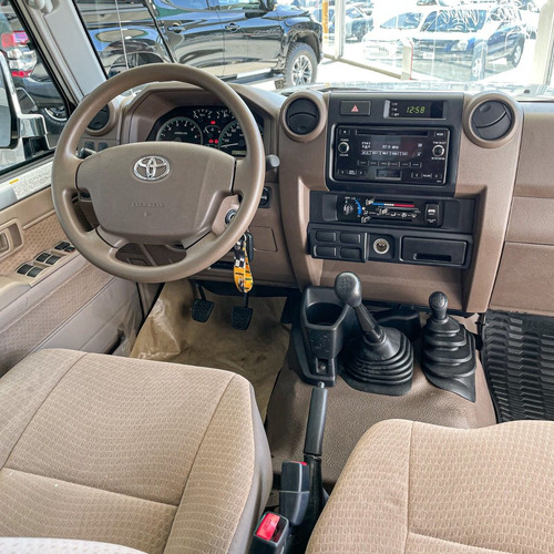 Imagen 6 de 11 de Toyota Land Cruiser
